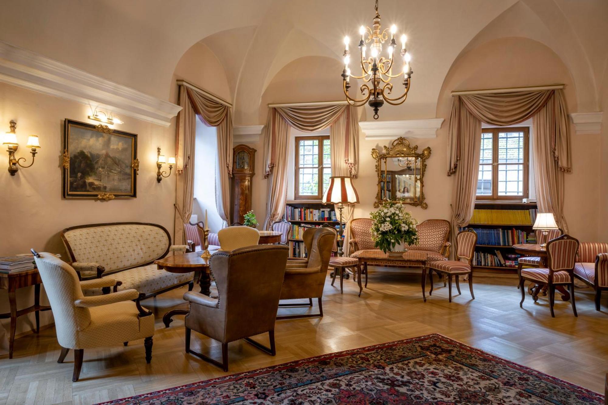 Hotel Schloss Дюрнштайн Экстерьер фото